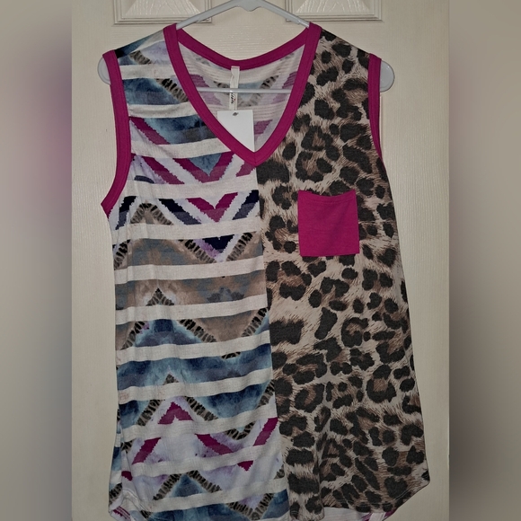 New! Now N Forever Ladies Tank Top. Size Medium - Picture 1 of 2